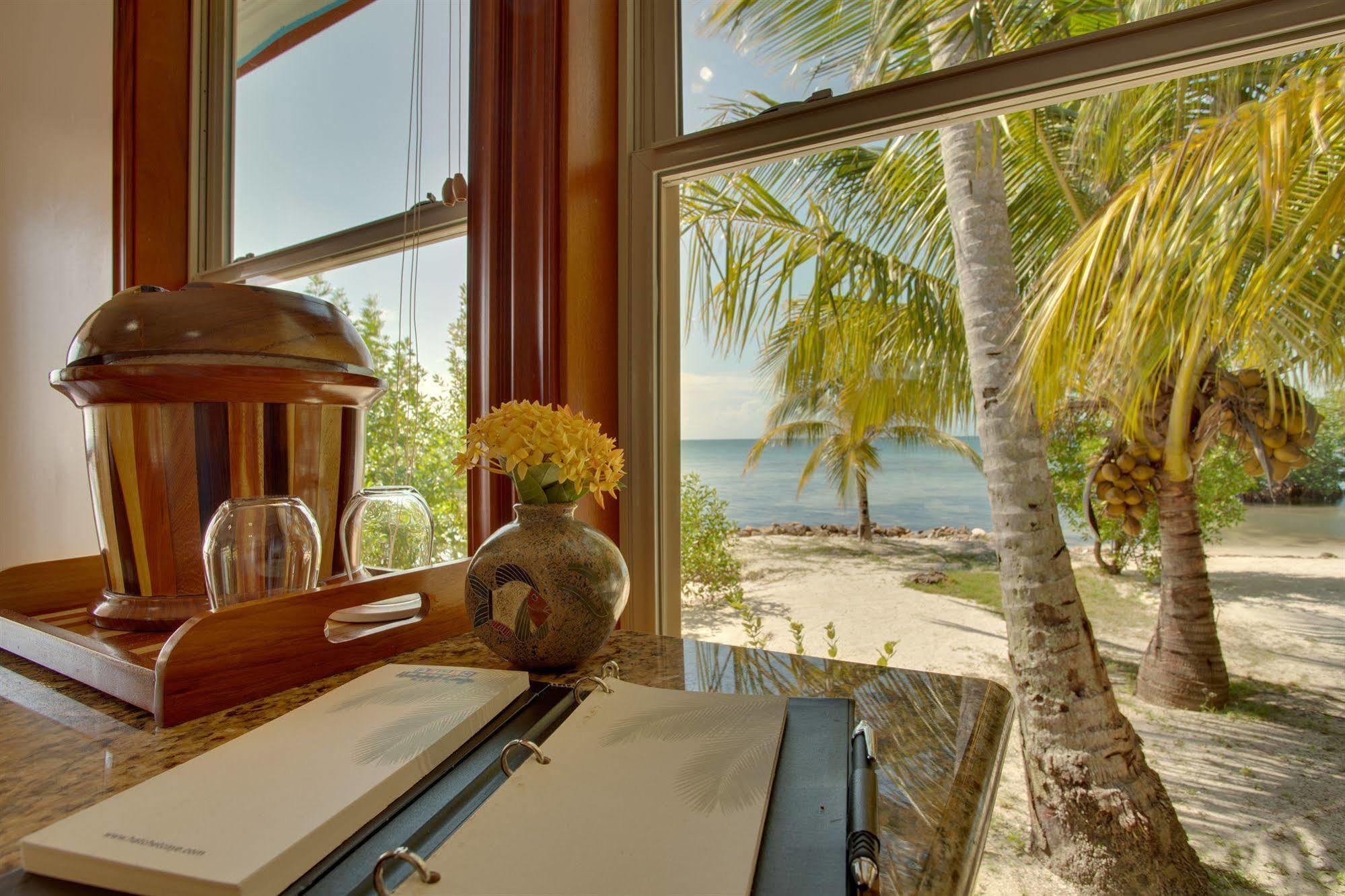 Hatchet Caye Island Resort (Adults Only) Placencia Exterior foto